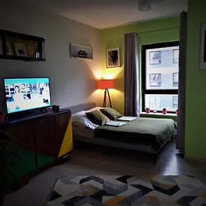 https://sarmacka-green-apartment.warsawhotelspoland.com